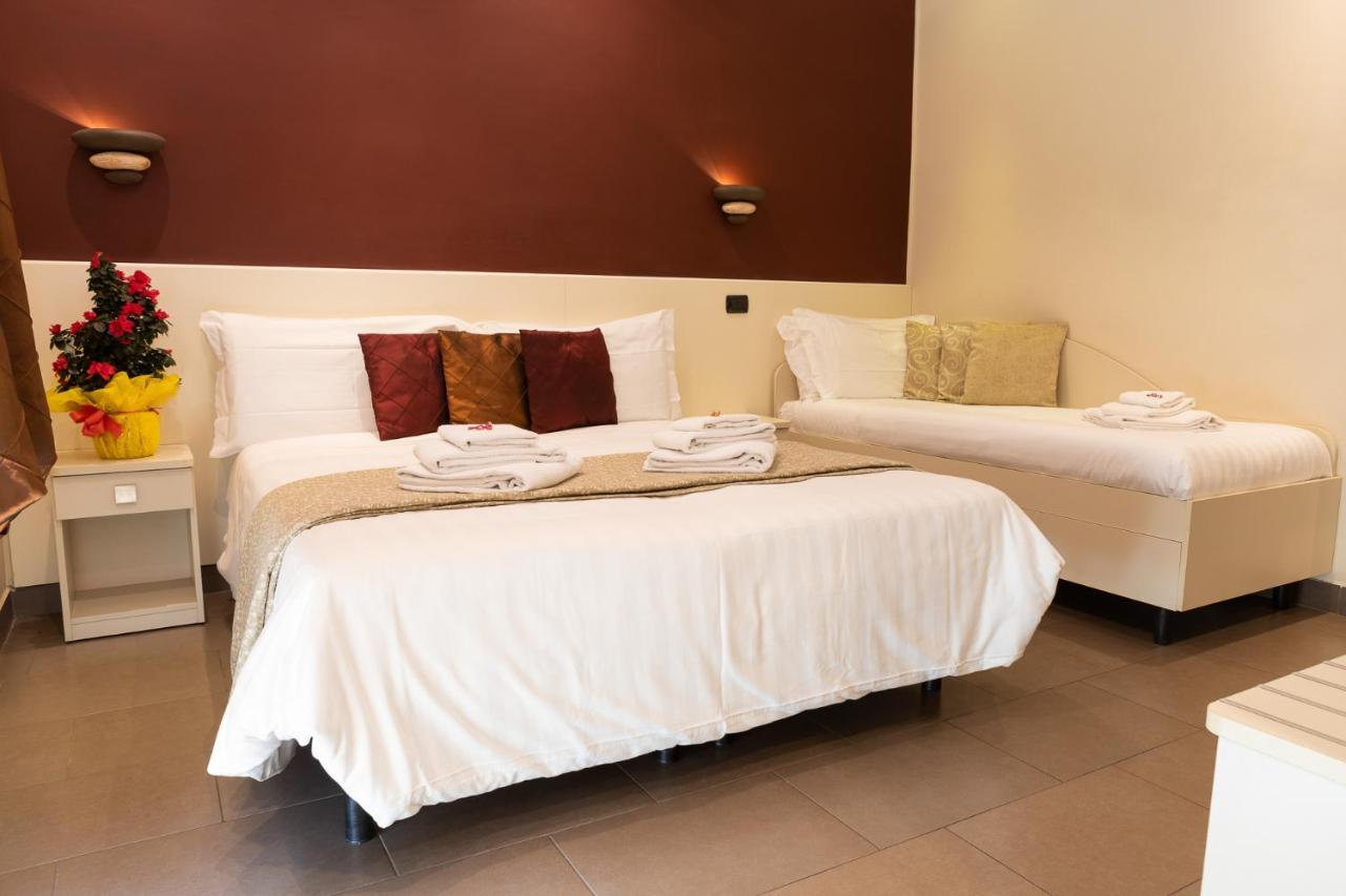 Il Piccolo Piacenza Hotell Exteriör bild