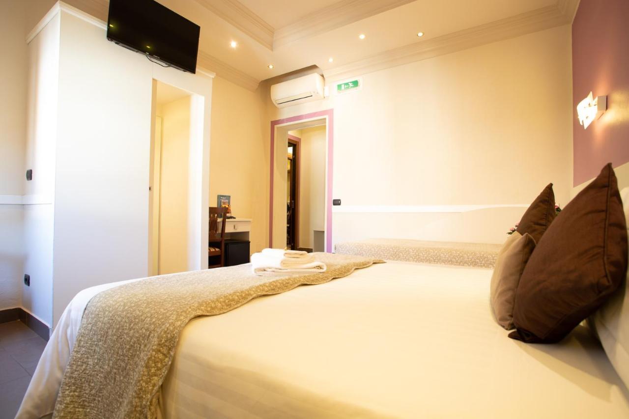 Il Piccolo Piacenza Hotell Exteriör bild