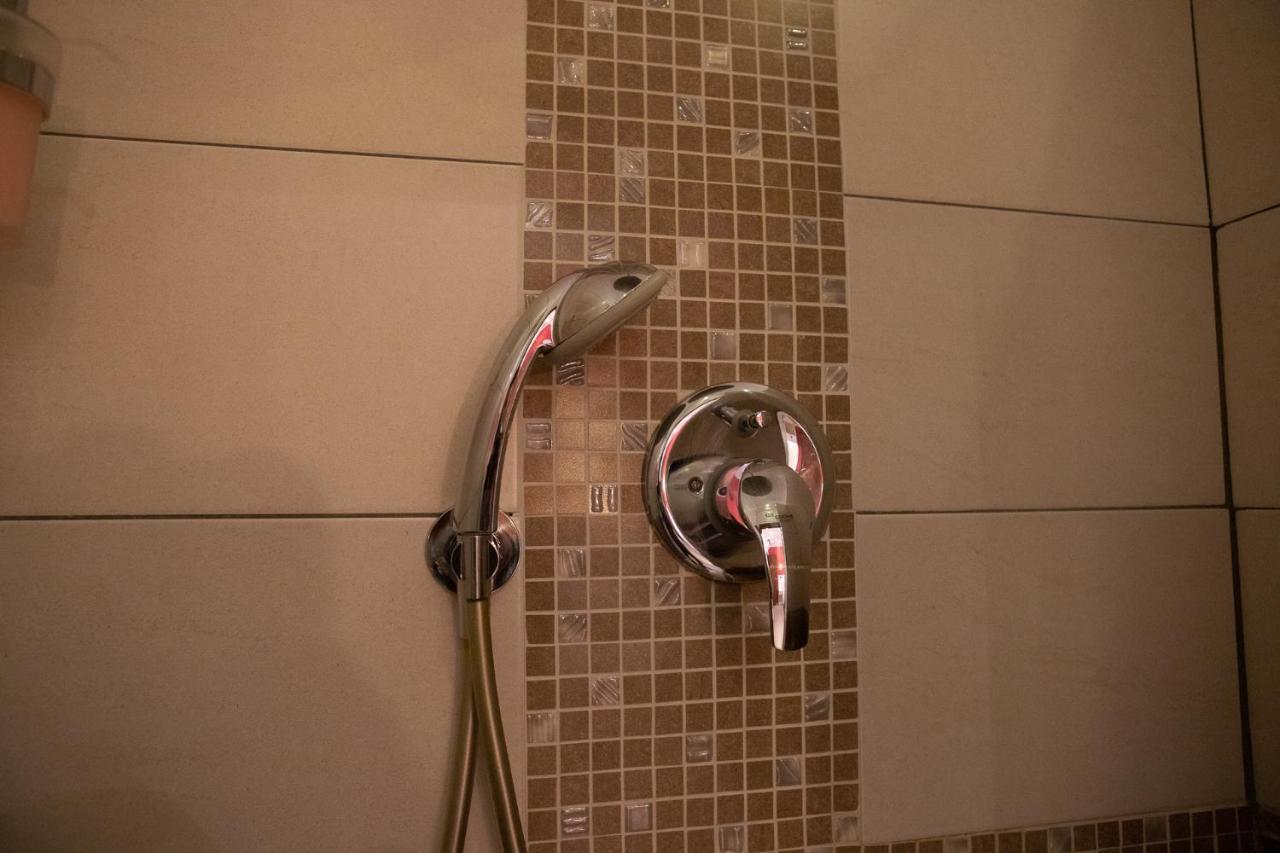 Il Piccolo Piacenza Hotell Exteriör bild