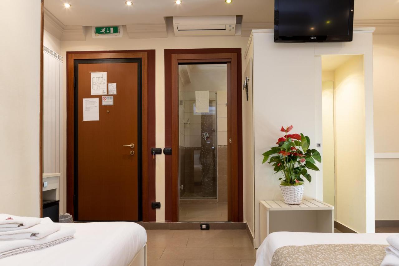 Il Piccolo Piacenza Hotell Exteriör bild