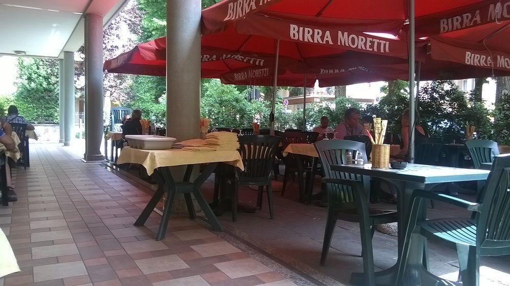 Il Piccolo Piacenza Hotell Exteriör bild