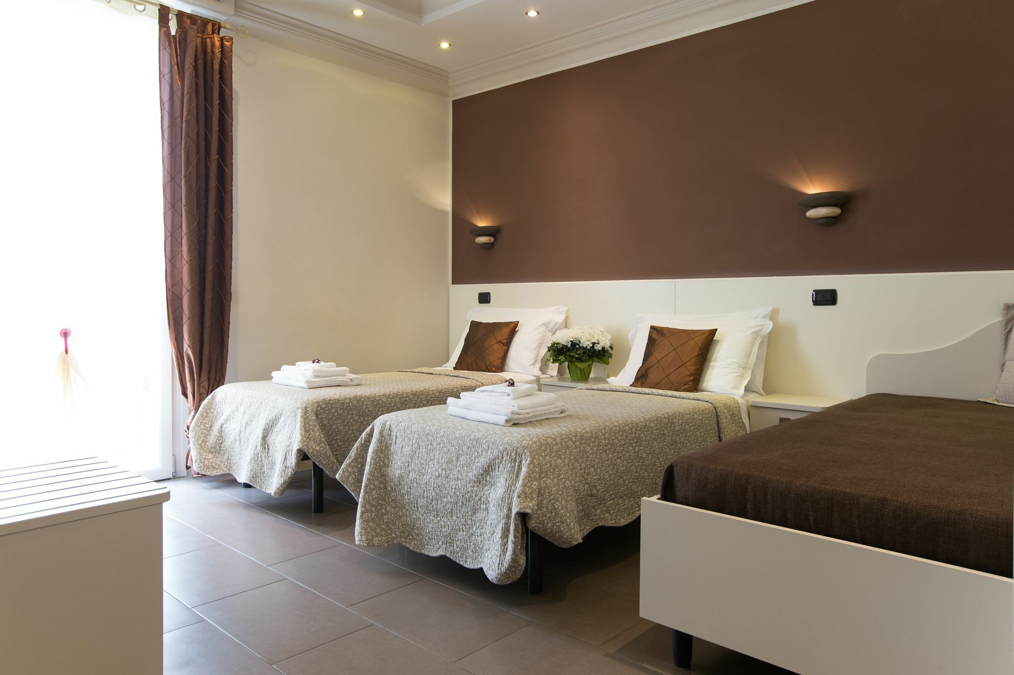 Il Piccolo Piacenza Hotell Exteriör bild